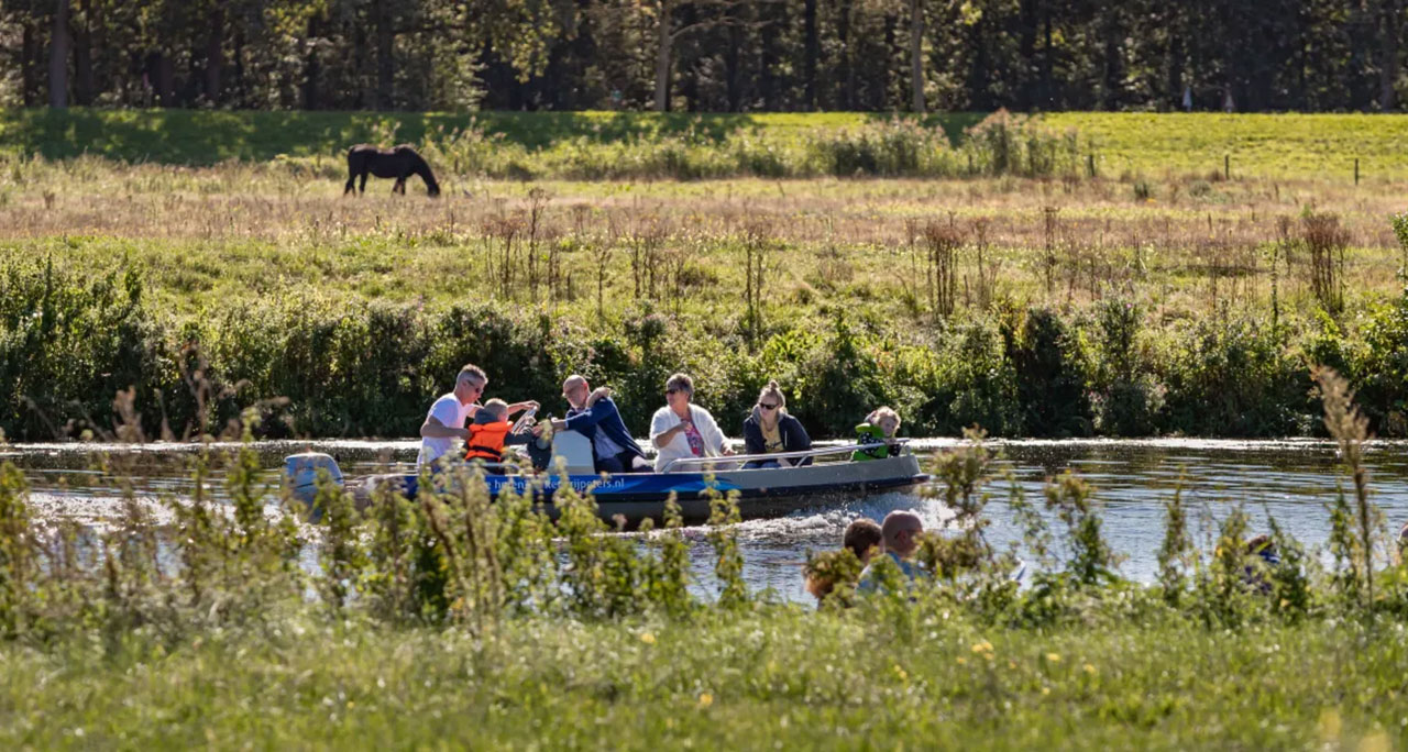 Proef Oost ontdekken op het water<br />
